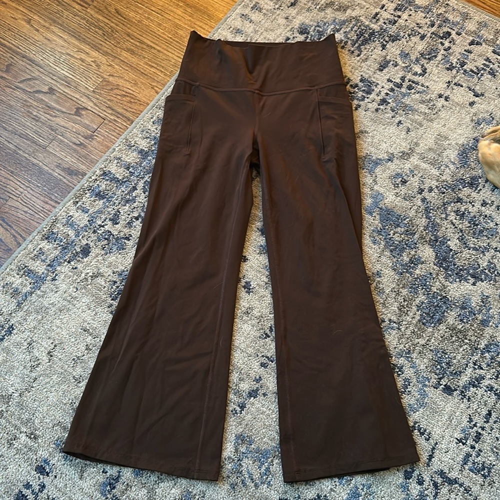 Athleta salutation stash high rise flare pant
